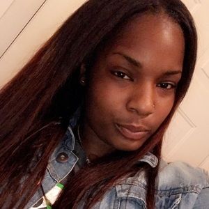 Meet your Posher, Karlysa